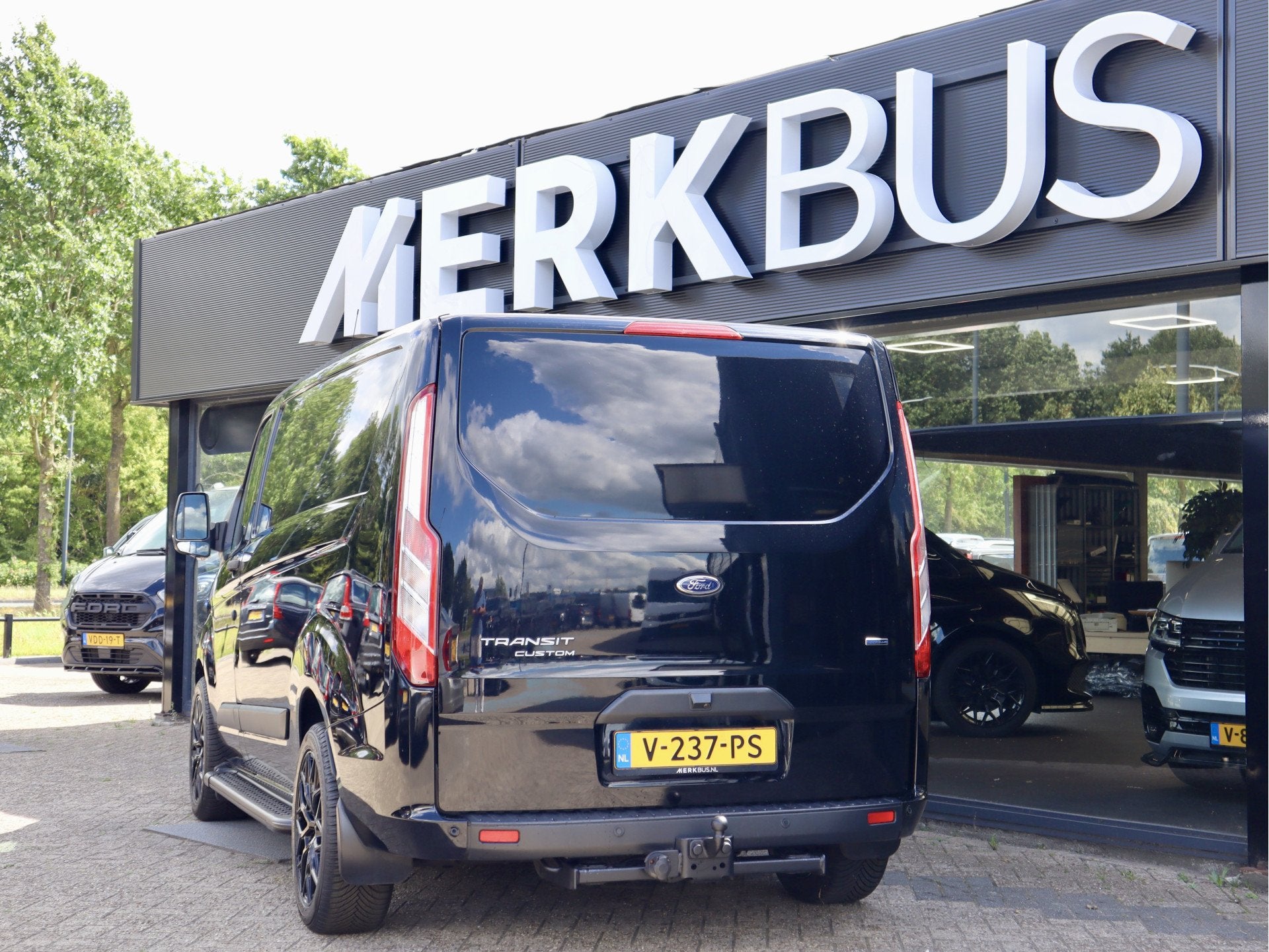 Ford Transit Custom 2.0 TDI 131PK RAPTOR MARGE BTW VRIJ, Auto's, Voorwielaandrijving, Gebruikt, Euro 6, 4 cilinders