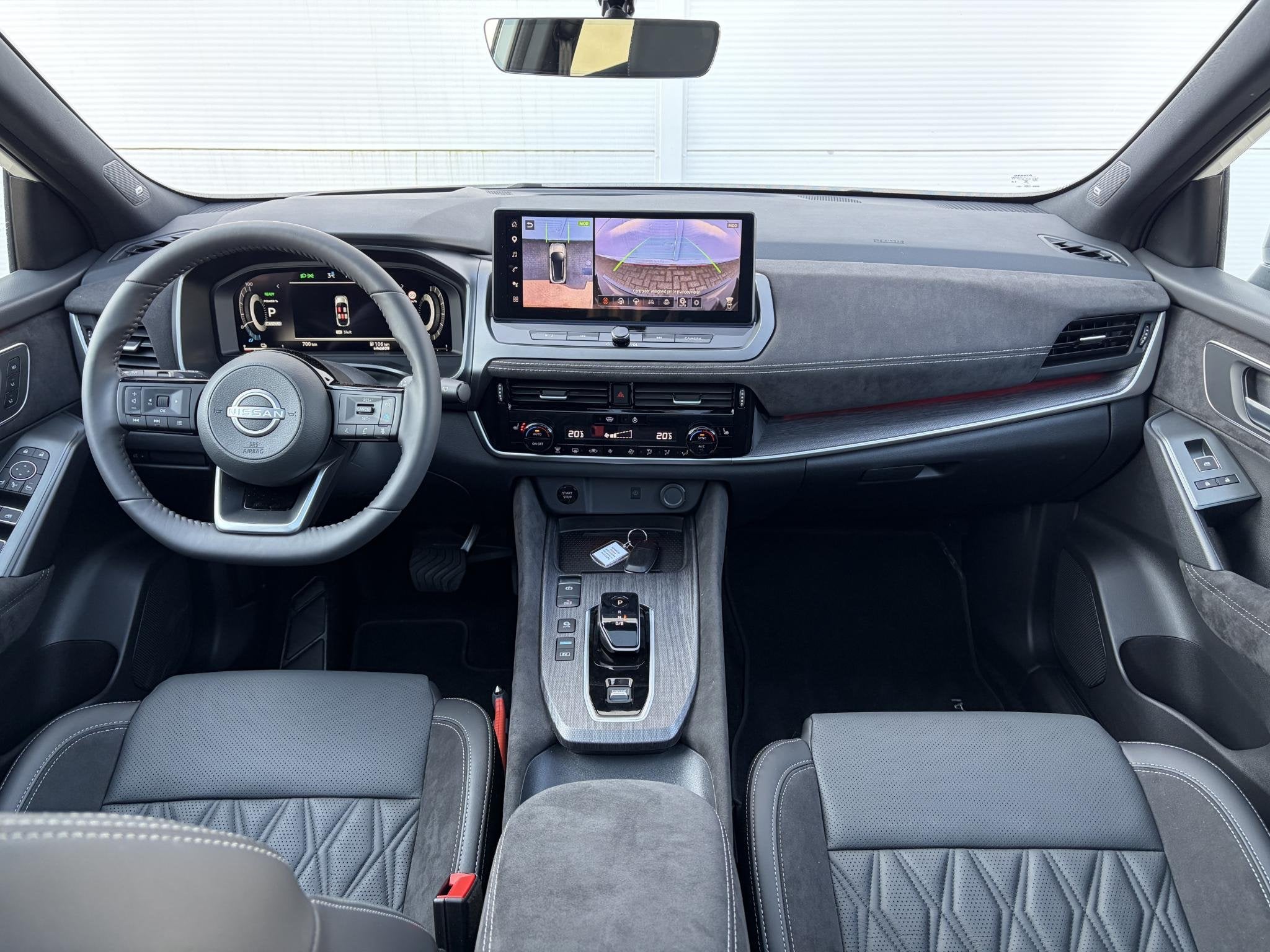 Nissan Qashqai 1.5 e-Power Tekna Plus Stoel- en stuurwielver, Auto's, Automatische klimaatregeling, 1498 cc, 2 kWh, Wit