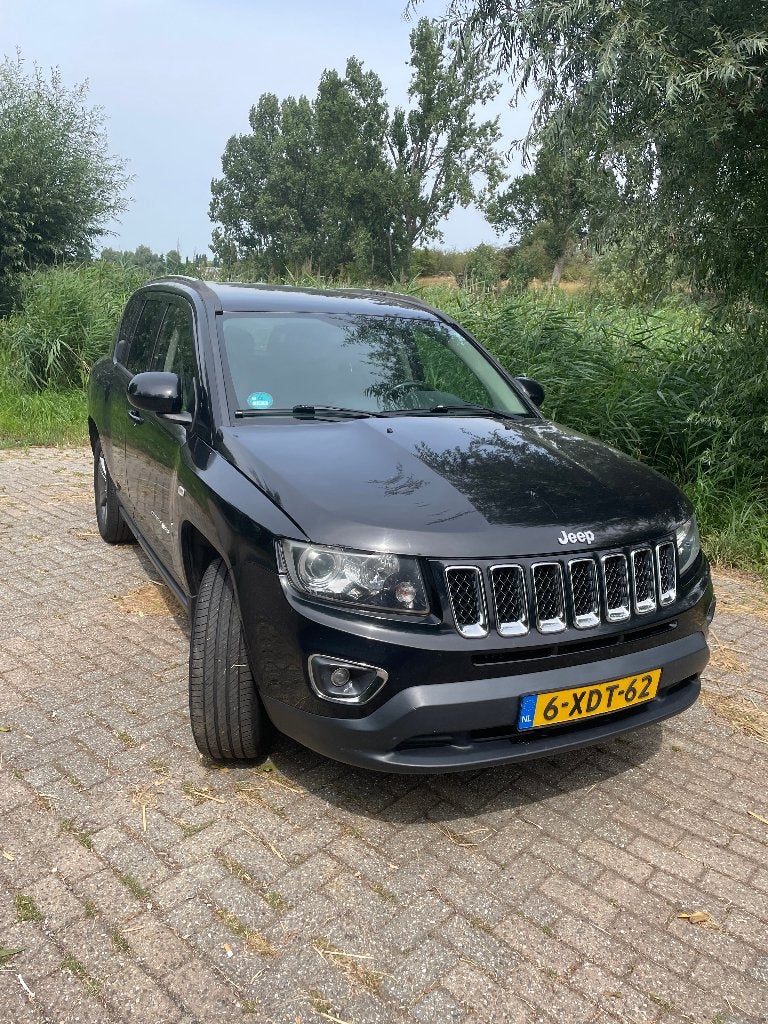 Jeep Compass 2.0 16v 156pk 2WD 2014 Zwart, Auto's, 1998 cc, 450 kg, Leder en Stof, Zwart