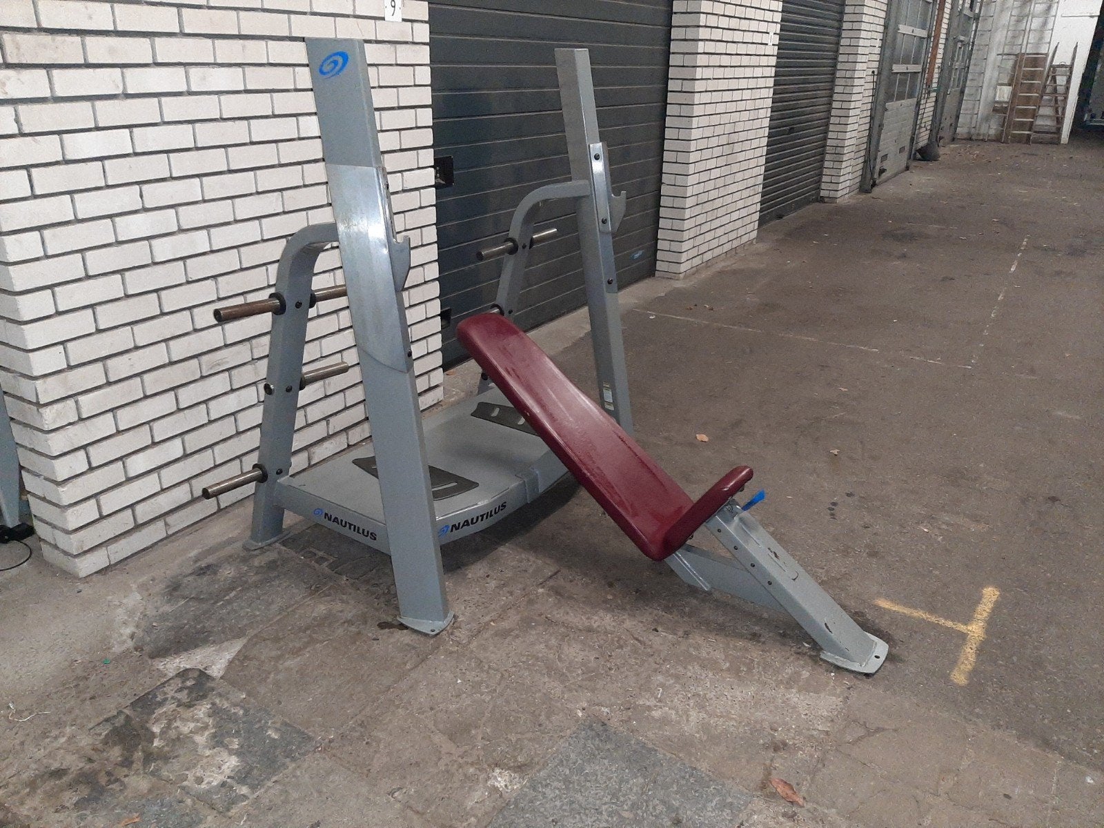 nautilis evo olympische chest press, Ophalen, Zo goed als nieuw, Buik, Fitnessbank