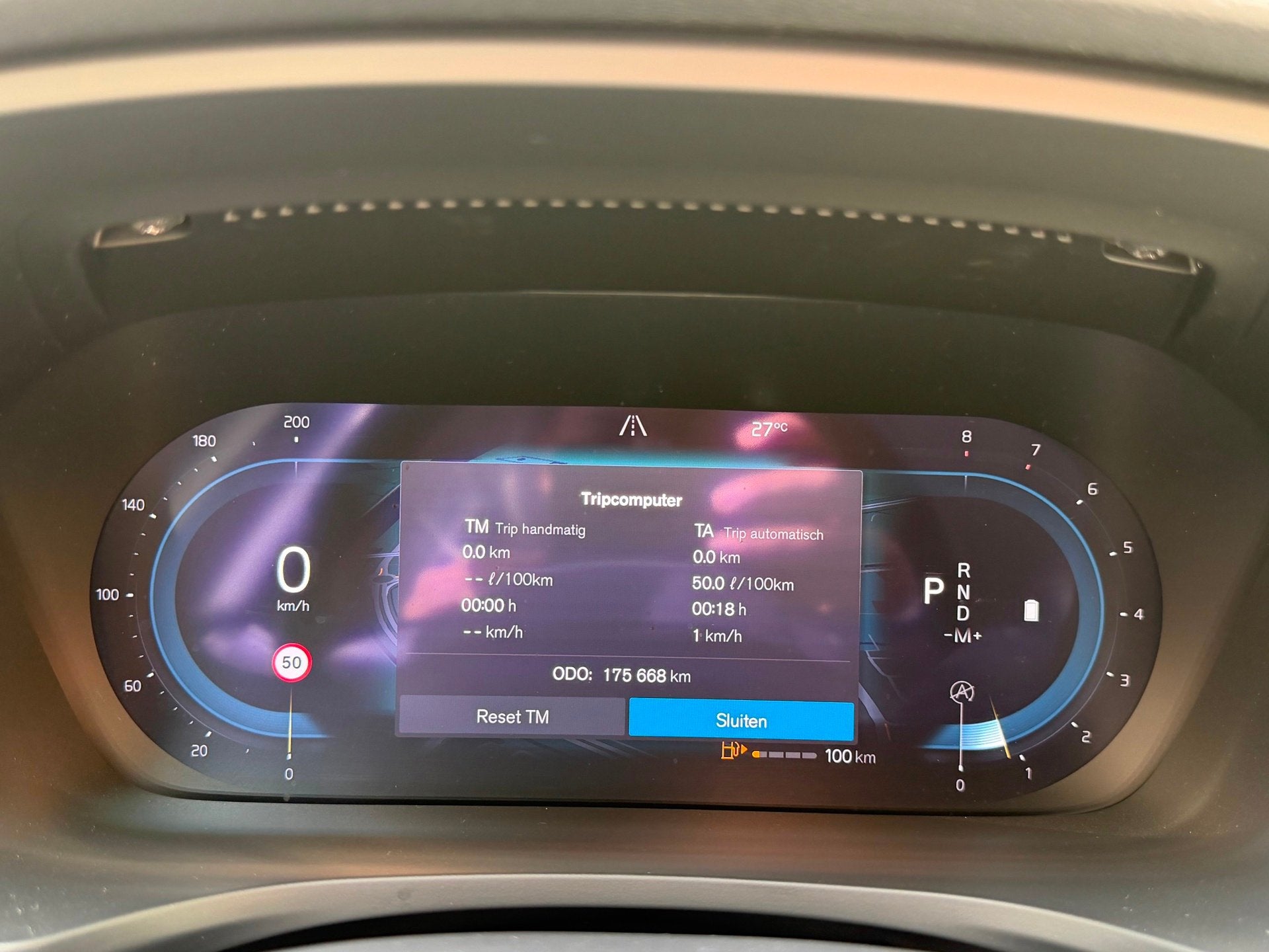 Foto 22 van Volvo V60 2.0 B3 Essential grijs 2022 1EIG|LED|NAVI|NAP