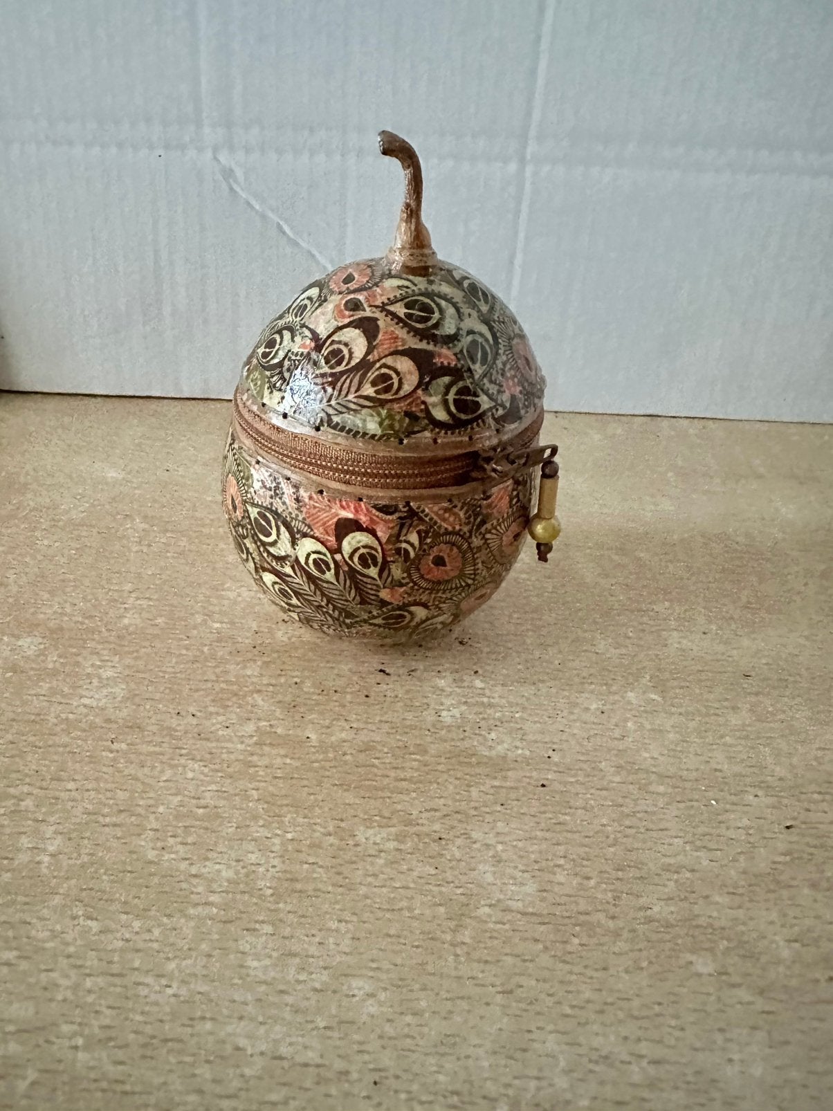 Kalebas potje met enkele Mgambo zaden erin, Ophalen of Verzenden