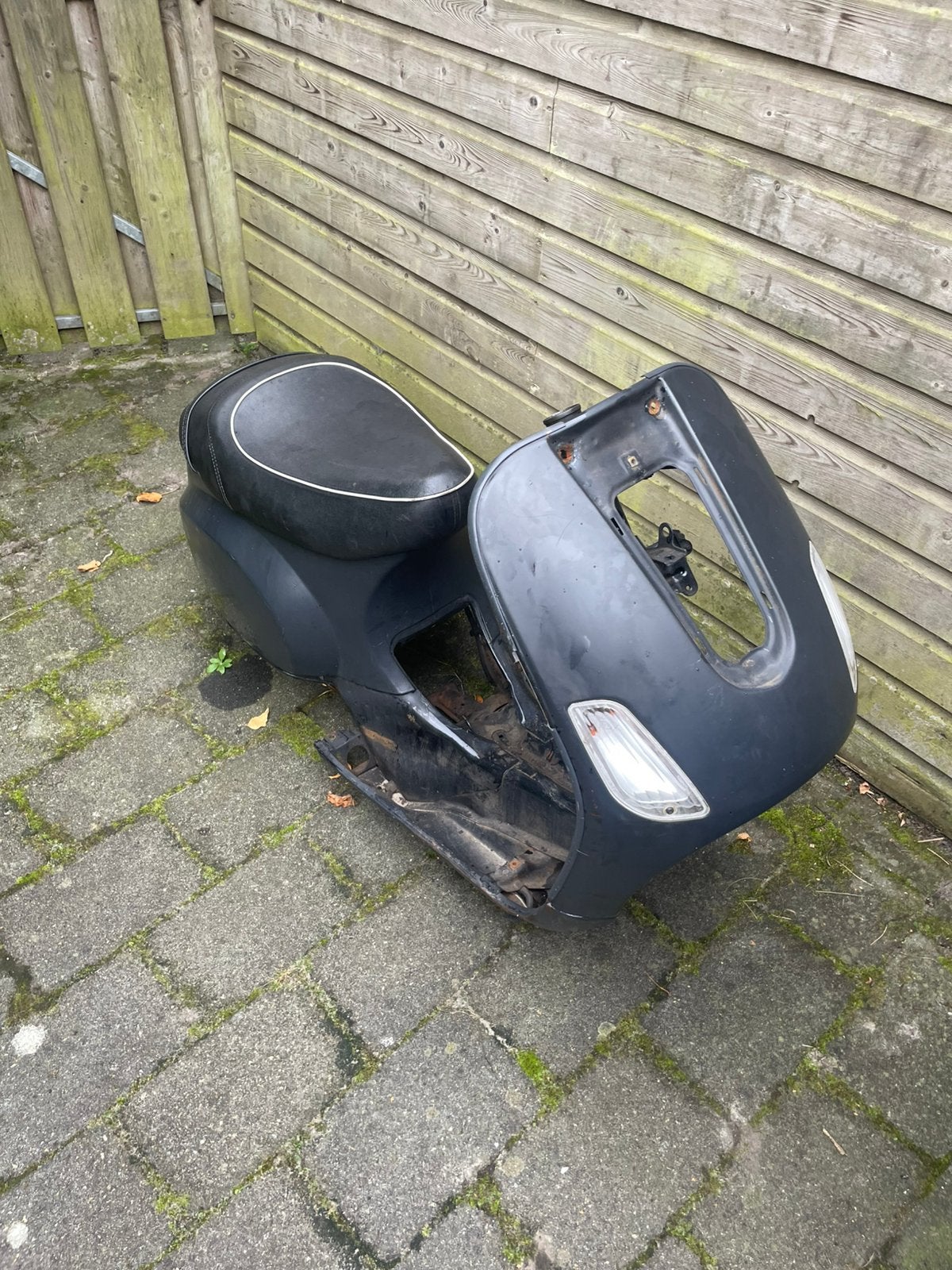 Vespa lx50 frame 2006 met kenteken, Motoren, Ophalen
