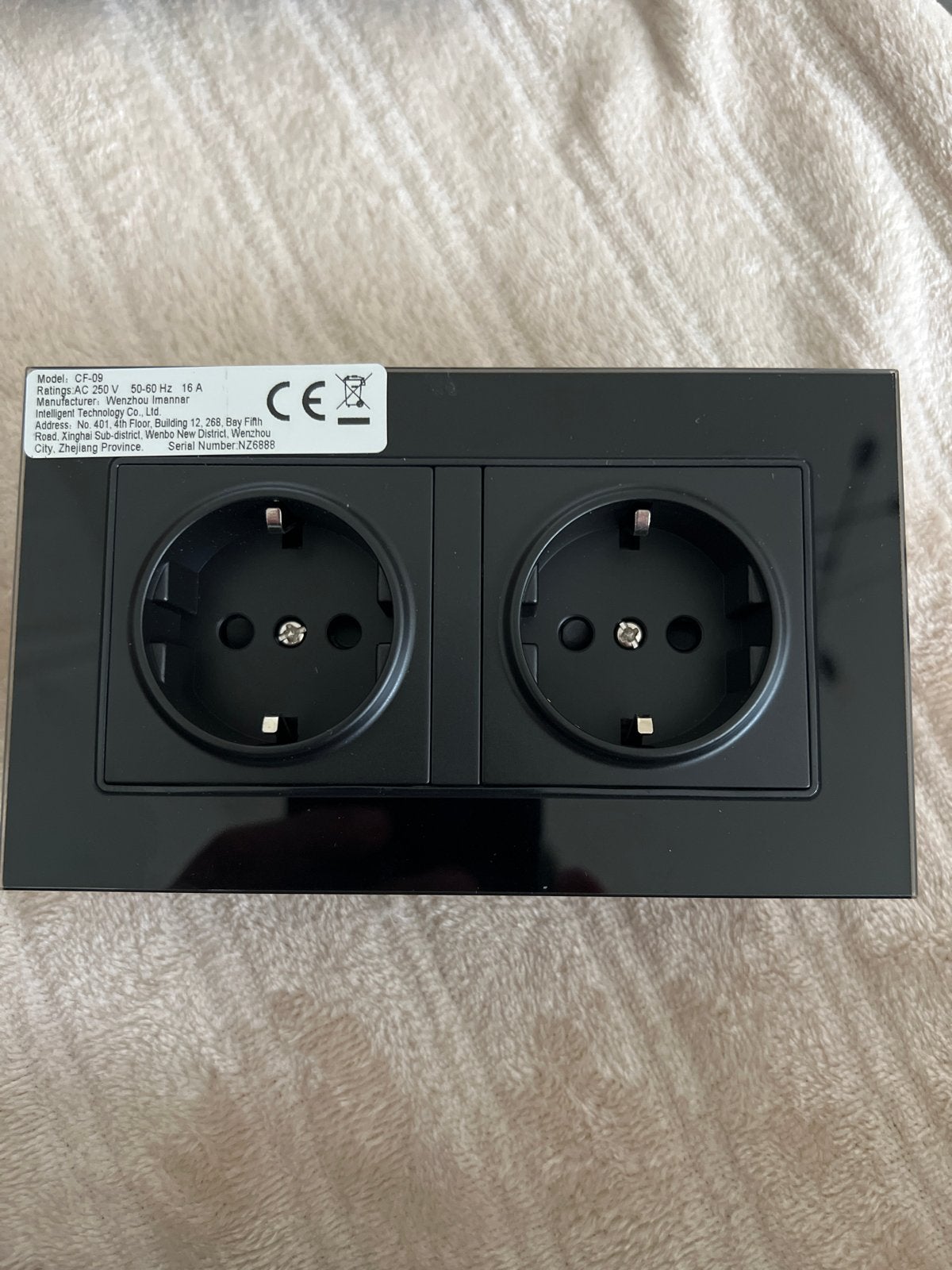 Zwart dubbel stopcontact - Model CF-09, 250V 16A, Ophalen, Nieuw, Overige merken, Stopcontact