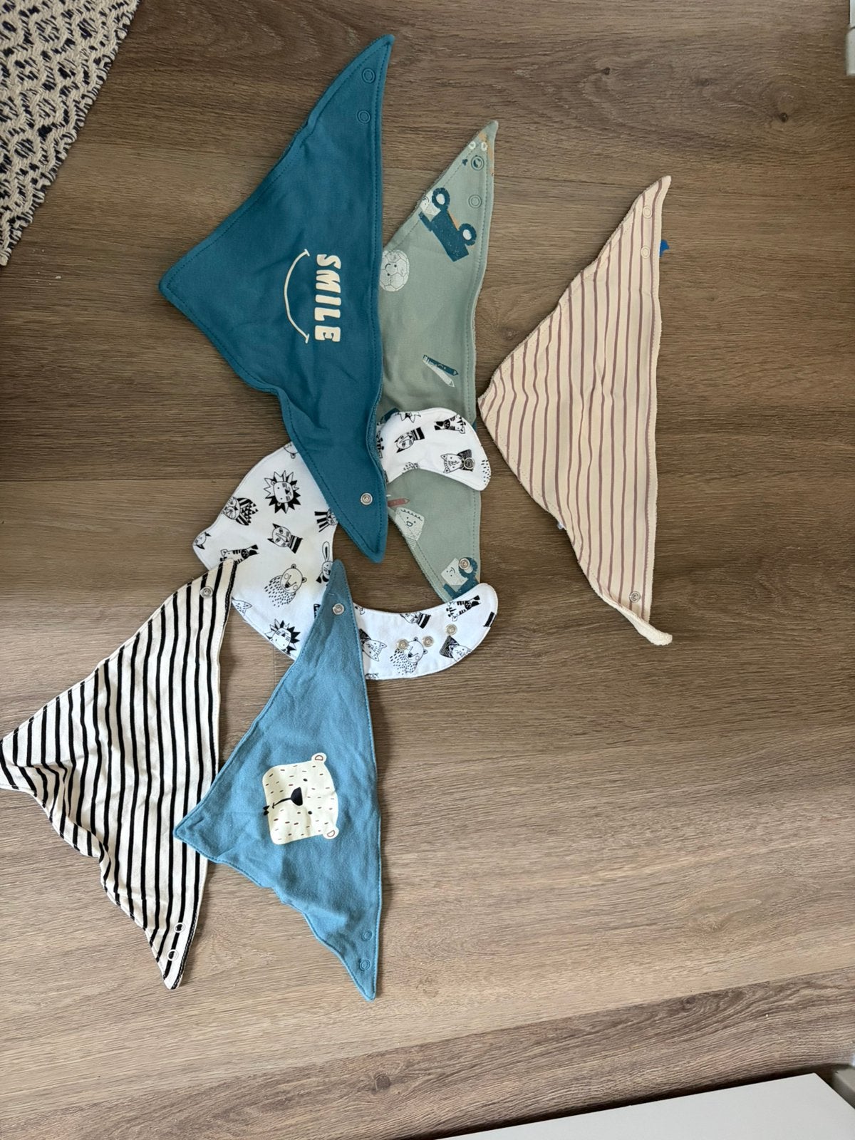 Sjaaltjes / slabjes voor baby Jongens, Kinderen en Baby's, Babymode-accessoires, Ophalen, Zo goed als nieuw