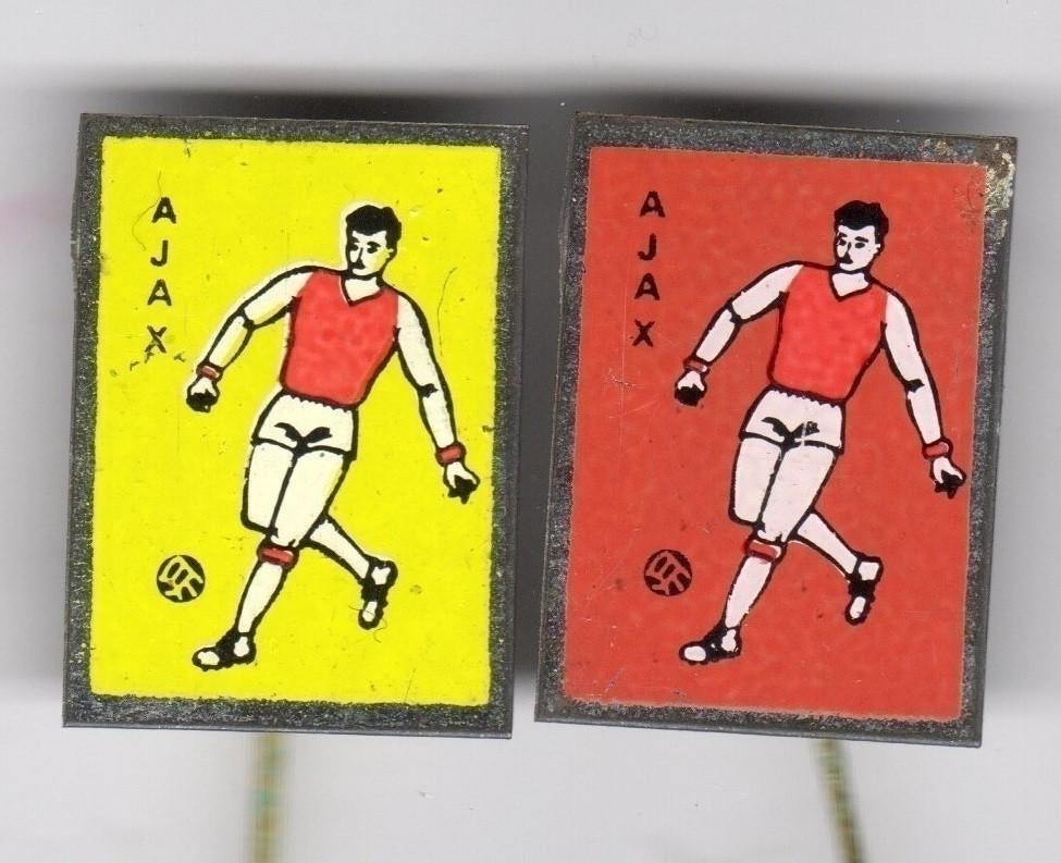 2 speldjes AJAX AMSTERDAM VOETBAL (A7), Verzamelen, Speldjes, Pins en Buttons, Verzenden, Gebruikt, Overige onderwerpen