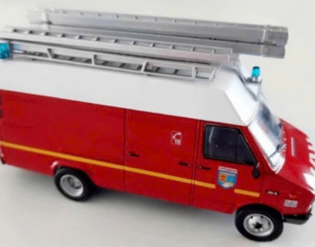 Iveco Daily 40-8 VTU LADDERWAGEN BRANDWEER schaal 1/43 # 75, Verzenden, Nieuw, Bus of Vrachtwagen, Overige merken