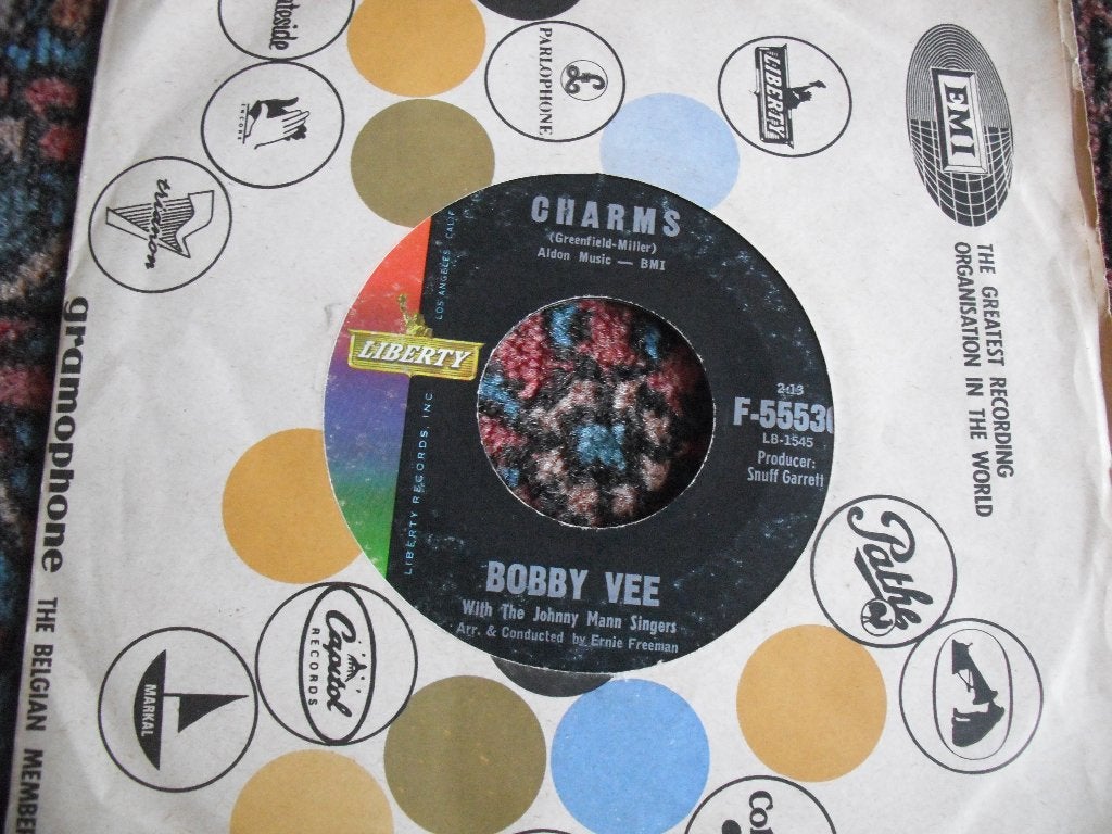 Bobby Vee - Charms / Bobby Tomorrow (jb), Cd's en Dvd's, Ophalen of Verzenden, Zo goed als nieuw, Pop