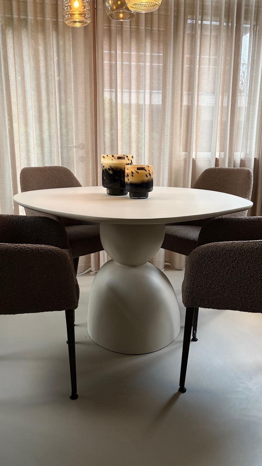 Design eetkamerset: organische tafel + 4 stoelen, Huis en Inrichting, Ophalen