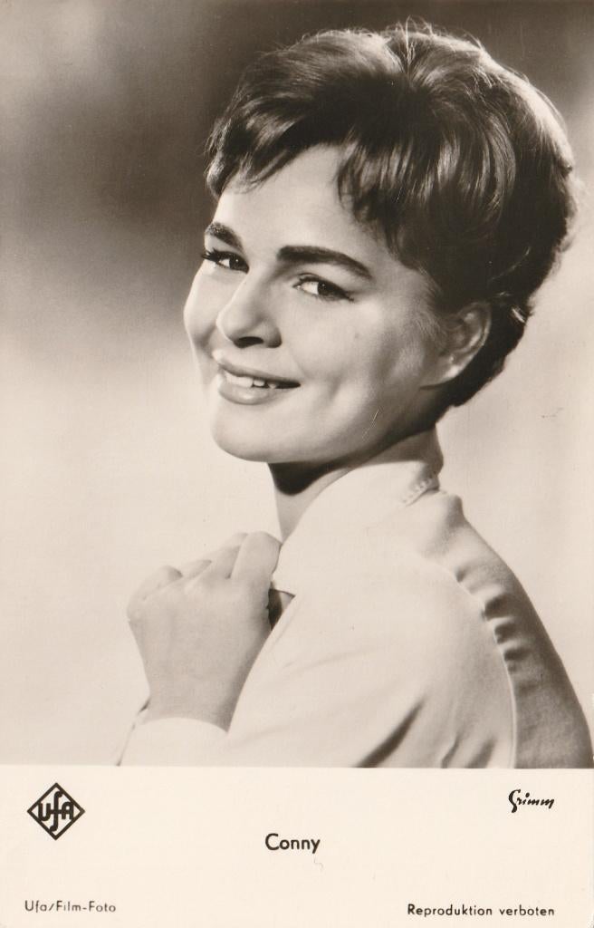 Oude Kaart Conny Froboess, Verzamelen, Verzenden, 1940 tot 1960, Ongelopen, Sterren en Beroemdheden