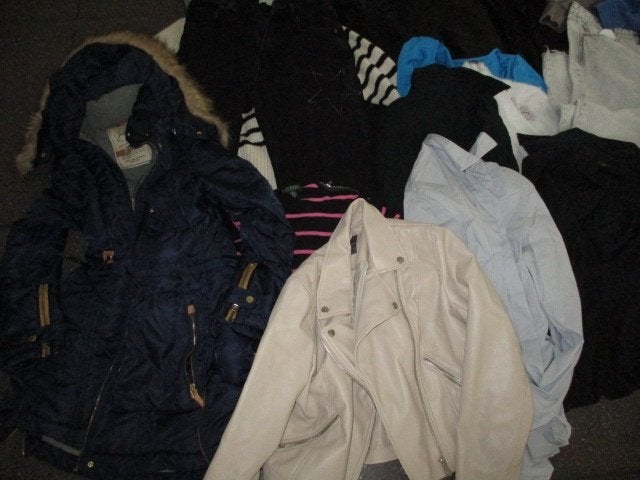 Grote 50 stuks dozen vol kleding merkkleding maten 36 en S, Kleding | Dames, Ophalen, Zo goed als nieuw, Maat 36 (S)
