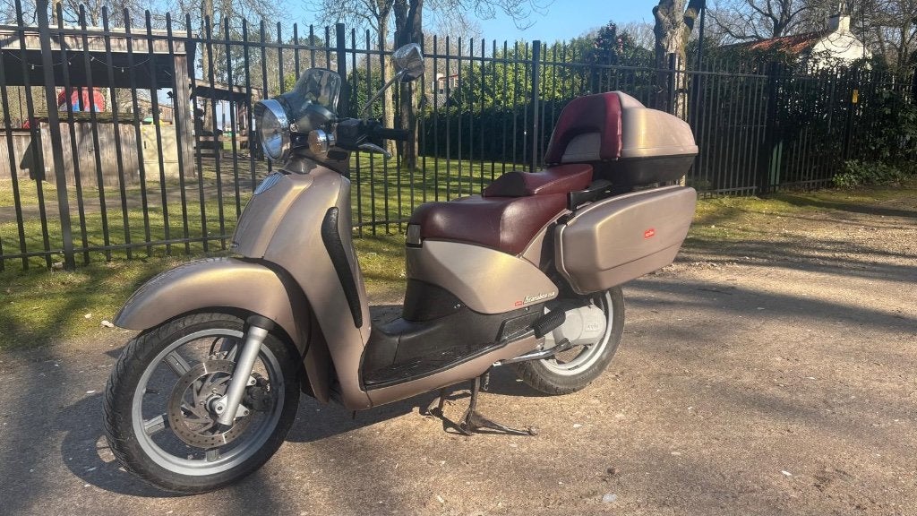 Aprilia motorscooter, Motoren, Scooter, Occasion, Particulier, Automaat