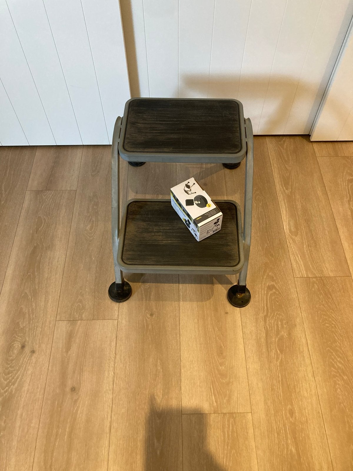 2-tredig opstapje voor caravan of camper., Ophalen, Gebruikt