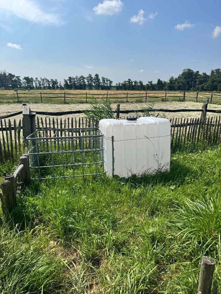 IBC behuizing / dierenverblijf, Ophalen, Zo goed als nieuw