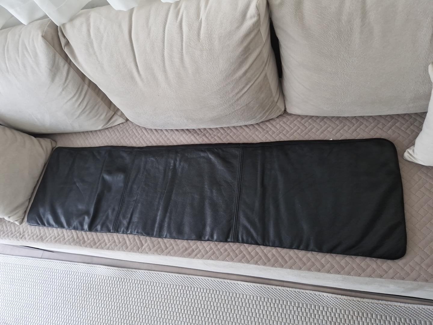 ZARA HOME Black Faux Leather Bench Cushion – 175  35 cm, Huis en Inrichting, Overige merken, Zwart, Nieuw, Ophalen of Verzenden