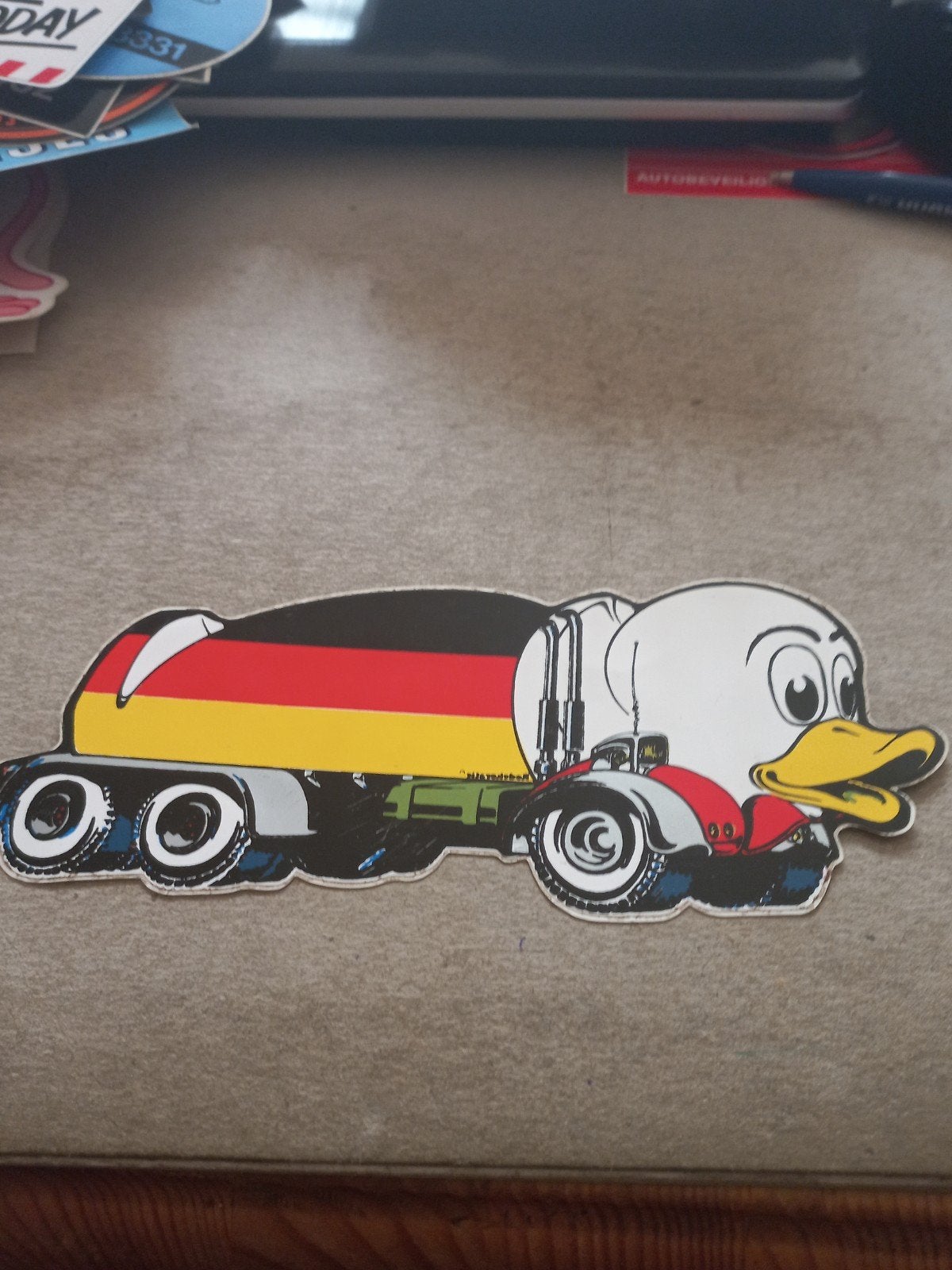 Donald Duck vrachtwagen sticker - Duitsland vlag, Ophalen of Verzenden