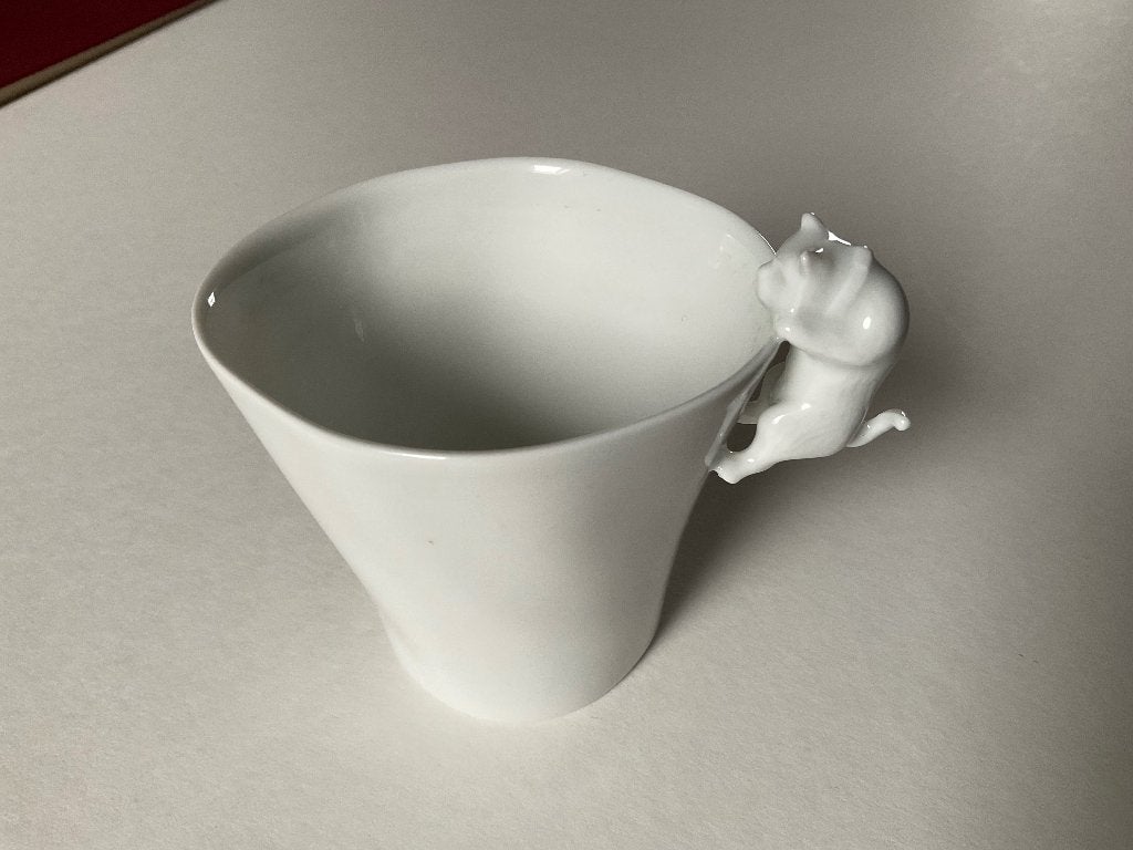 Limoges porcelein beker kat, Ophalen of Verzenden, Zo goed als nieuw, Porselein, Kop en/of schotel