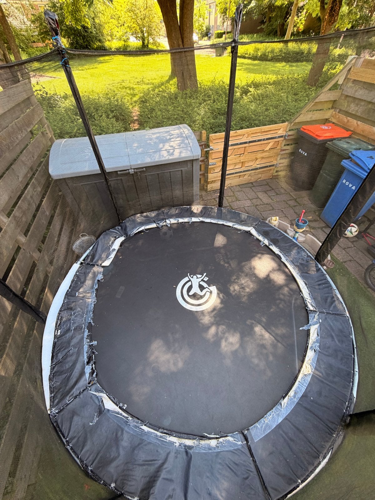 Trampoline 244cm met veiligheidsnet - Gebruikt, Kinderen en Baby's, Speelgoed | Buiten | Trampolines, Ophalen, Gebruikt