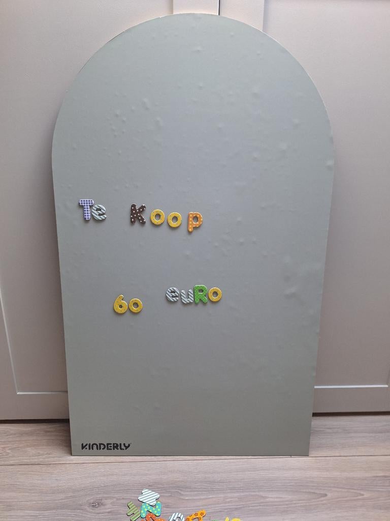 Kinderly Magneet Behang/Sticker met Magneten, Ophalen, Zo goed als nieuw, Taal en Lezen