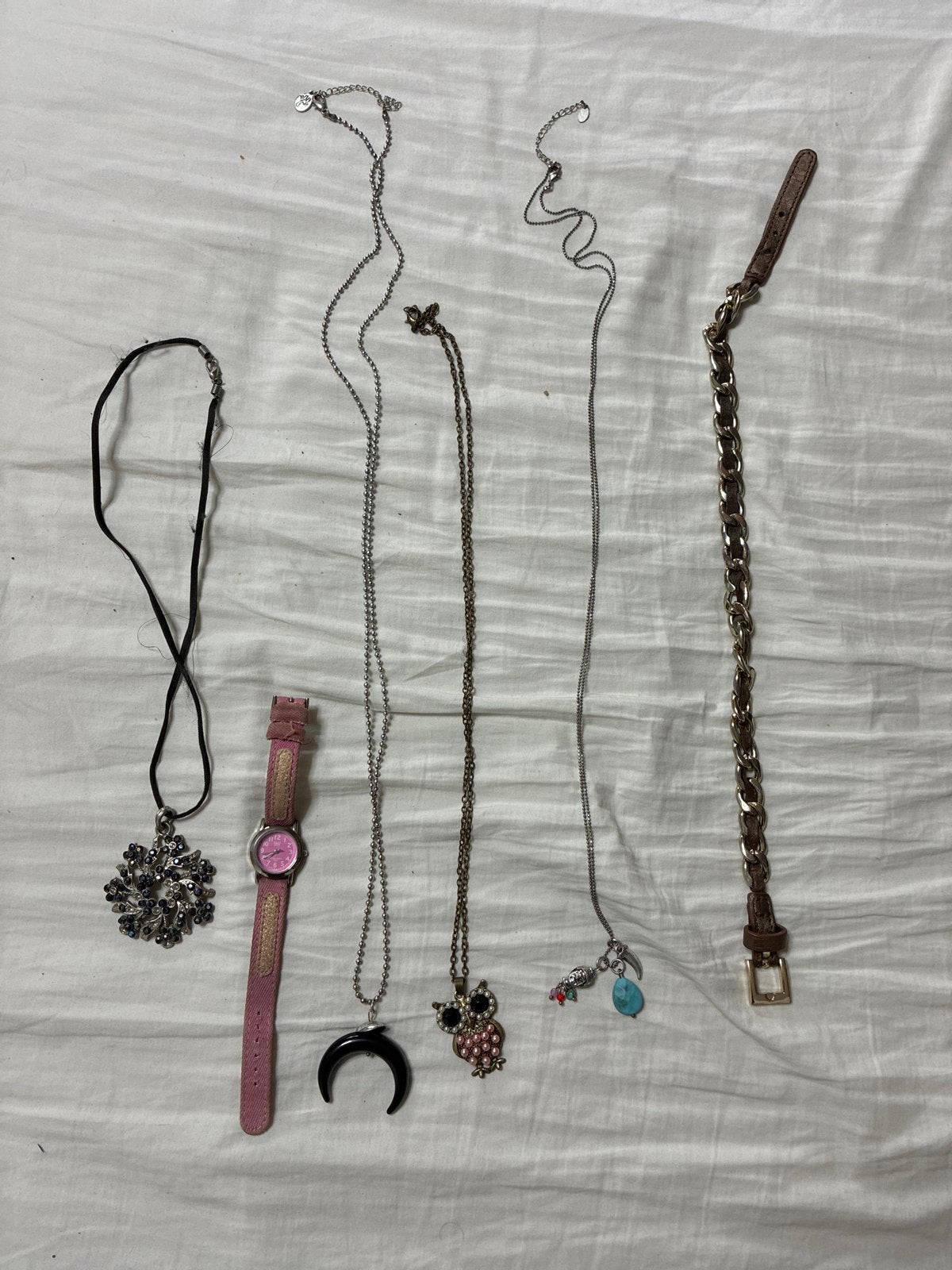 Diverse kettingen en horloge - Gebruikt, Overige materialen, Gebruikt, Overige kleuren, Ophalen of Verzenden