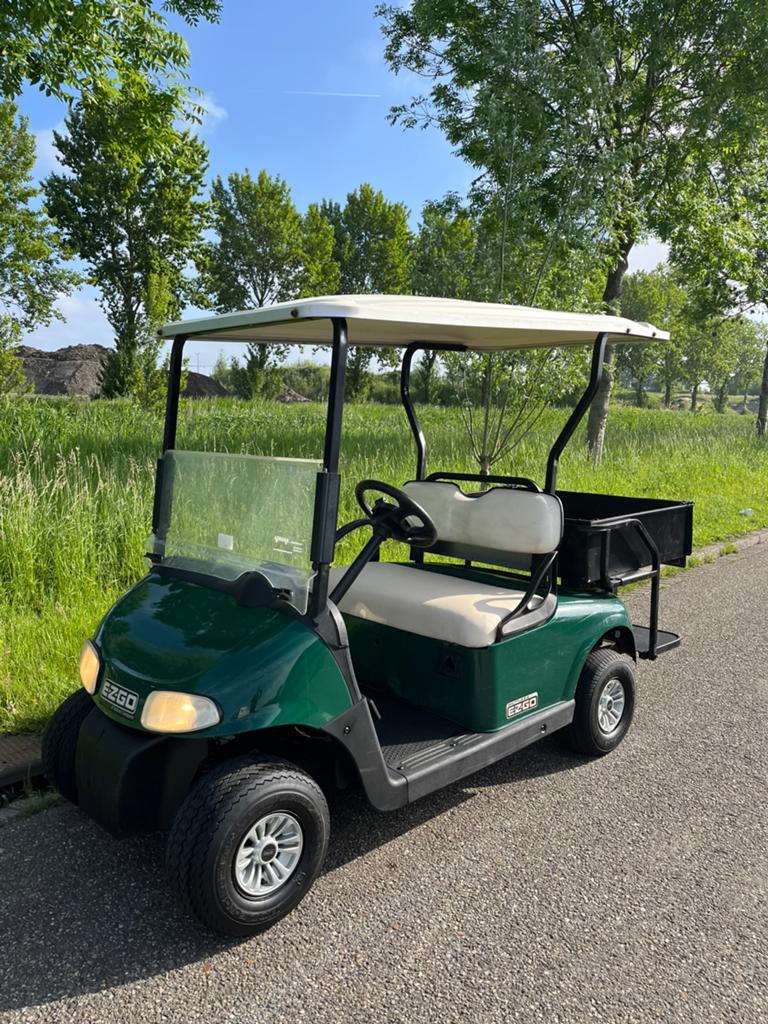 Electrische golfkar rijdt perfect met bakje of 4 persoons, Ophalen, Zo goed als nieuw, Golfkar