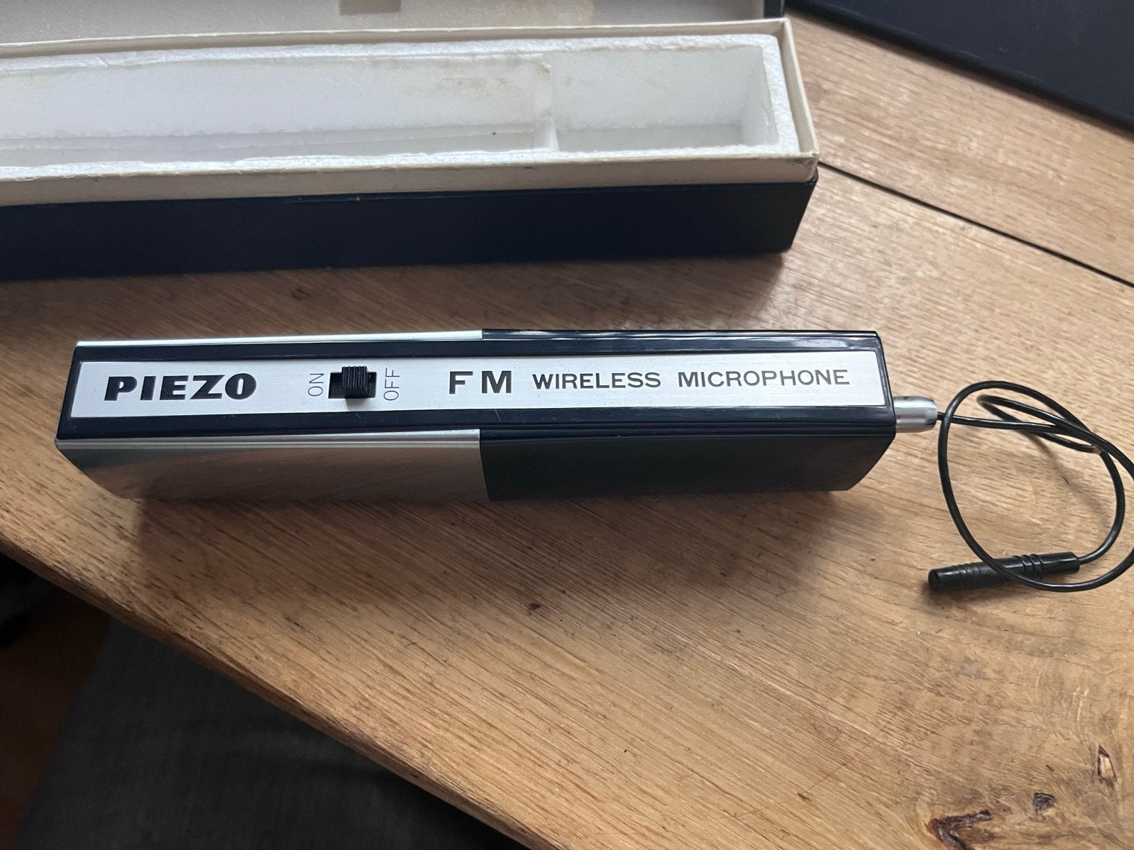 PIEZO FM Draadloze Microfoon WK-172, Muziek en Instrumenten, Microfoons, Ophalen of Verzenden, Gebruikt, Overige typen, Draadloos