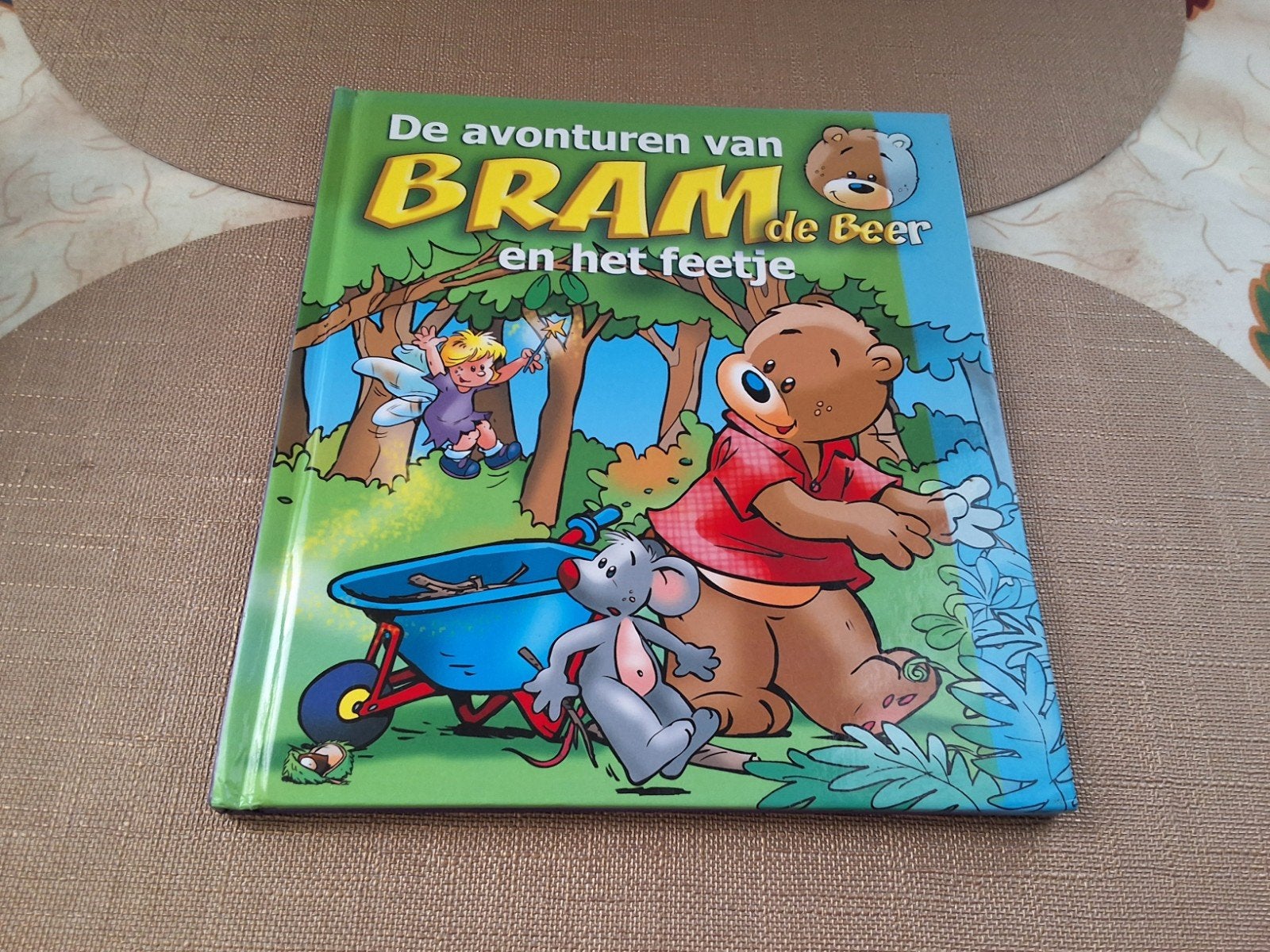 Kinderboek: De avonturen van Bram de beer en het Feetje, Boeken, Ophalen of Verzenden