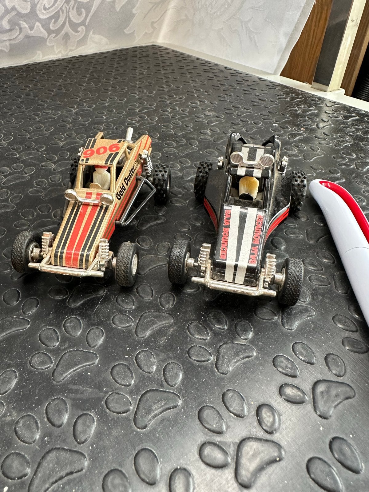 2 Vintage Baja Buggy Speelgoedauto's - Gold Duster & Baja Bo, Overige merken, Gebruikt, Auto, 1:32 tot 1:50