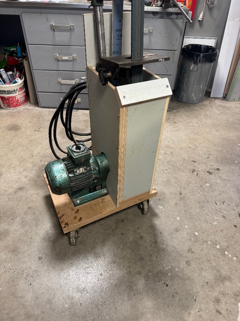 bandschuurmachine, Ophalen, Gebruikt, 1200 watt of meer, Bandschuurmachine