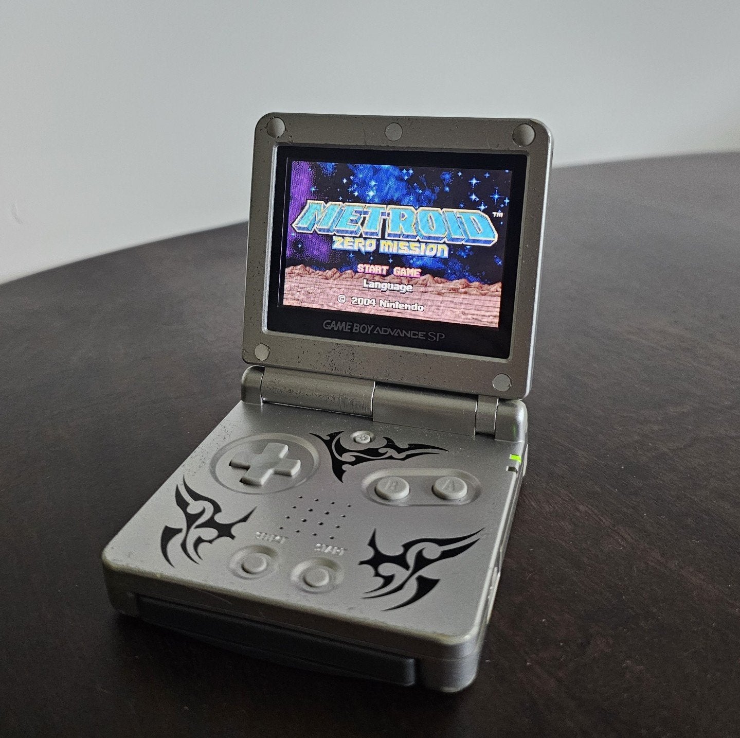 Zeldzame Game Boy Advance SP AGS-101 (Backlit LCD), Gebruikt, Overige genres, 1 speler, Ophalen of Verzenden