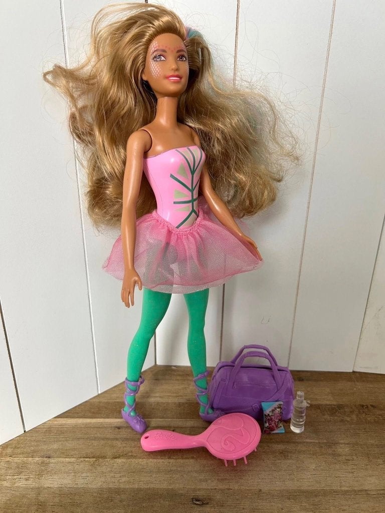 Mattel Barbie ballerinapop GXV91 met accessoires, Ophalen of Verzenden, Gebruikt, Barbie