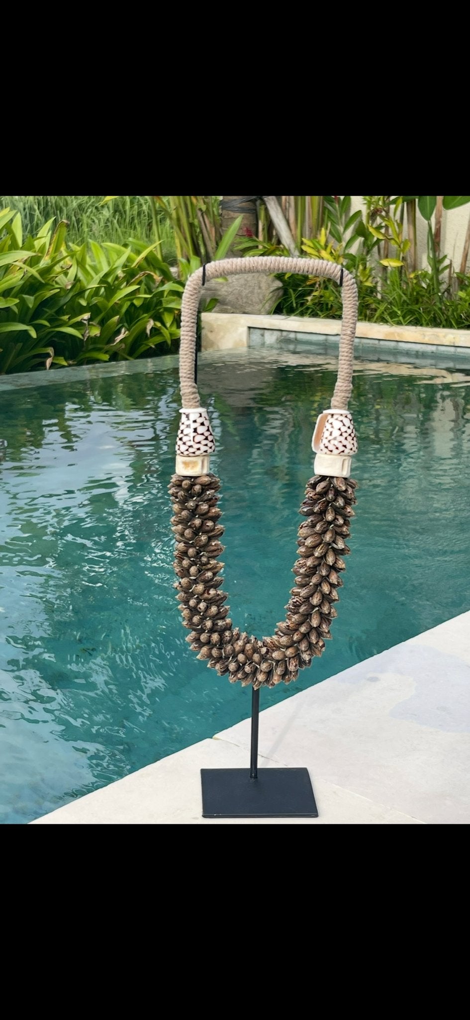 Decoratieve ketting van schelpen op standaard, Ribbonstore, Sint annaland, Nieuw, Ophalen of Verzenden