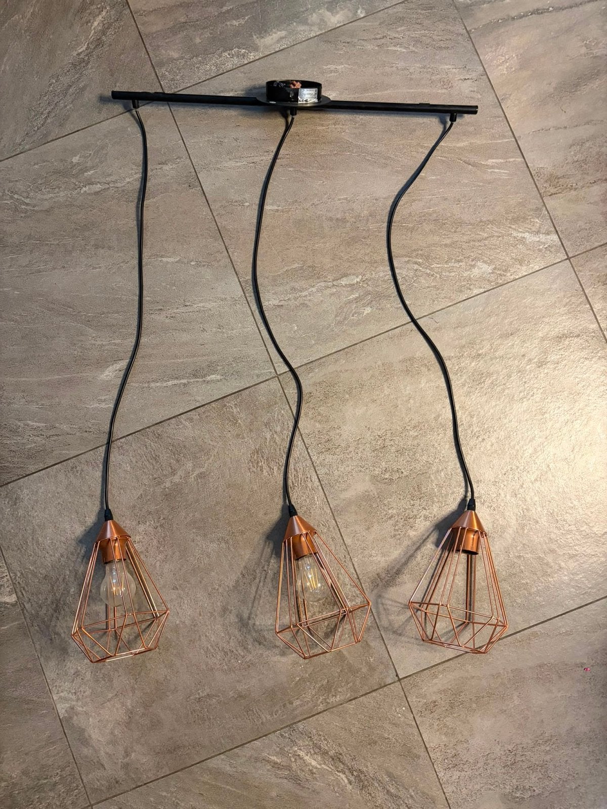 Industriële hanglamp met 3 koperkleurige kooilampen, Ophalen of Verzenden, Gebruikt, Metaal, E27 (groot)