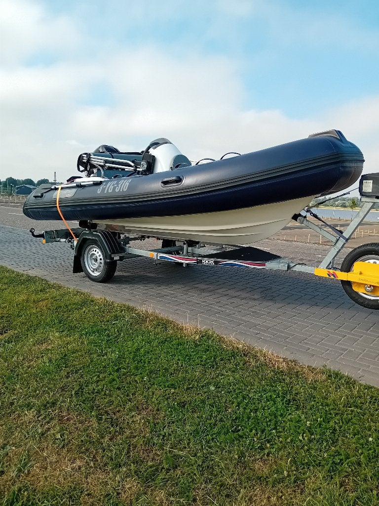 XC-PRO RIB Kijk en vergelijk 430AF 23 in gebruik 30pk B.J 22, Watersport en Boten, Zonnedek, 19 m, 20 cm, Zo goed als nieuw
