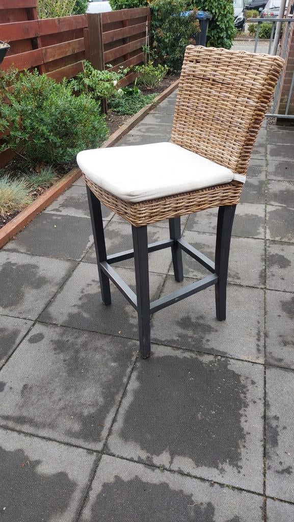 4 rotan barkrukken, Huis en Inrichting, Barkrukken, Ophalen, Gebruikt, 90 cm of meer, Riet