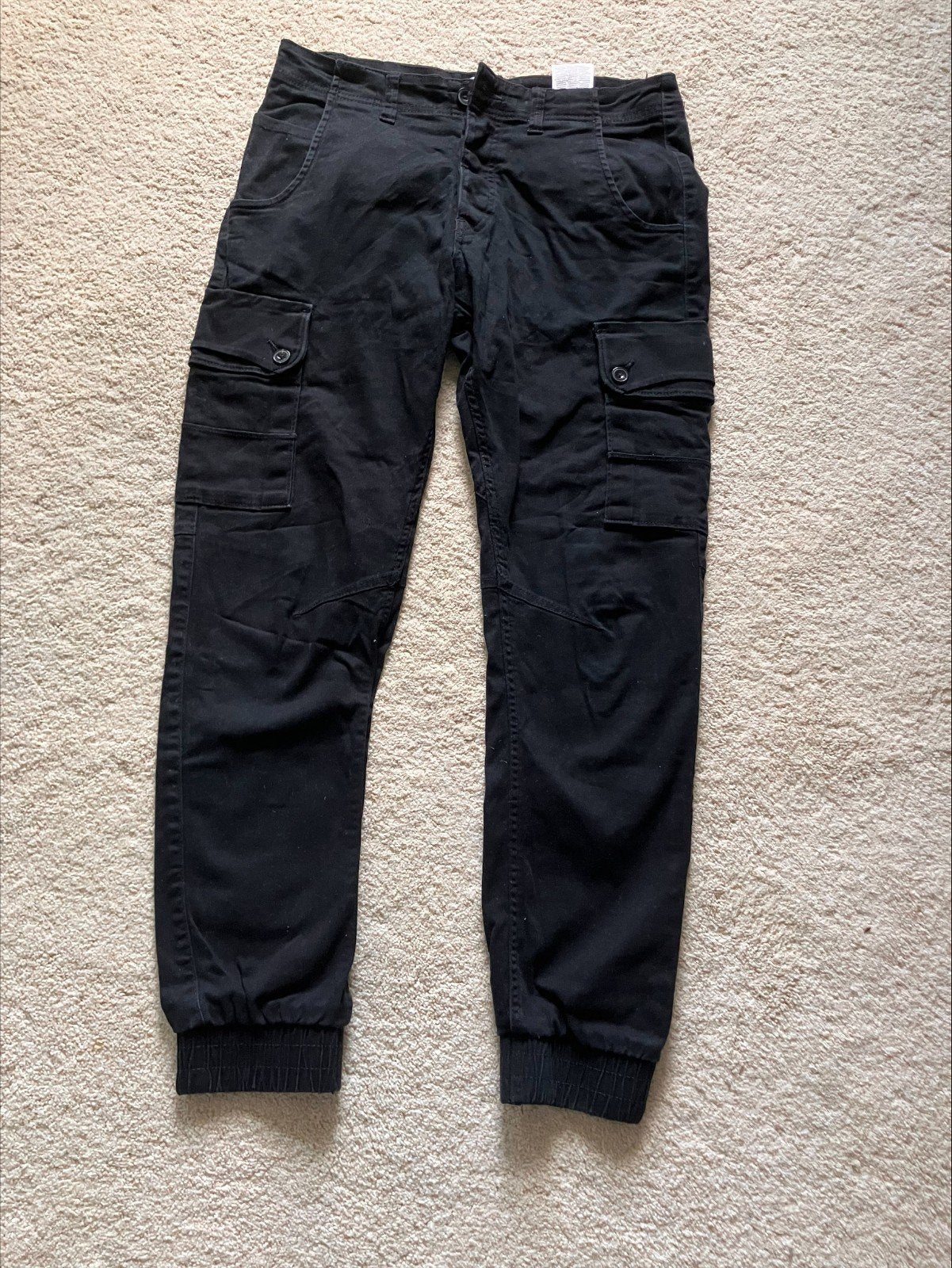 Jack & Jones Tapered Cargo Broek Zwart Maat 30/32, Kleding | Heren, Ophalen of Verzenden, Zwart