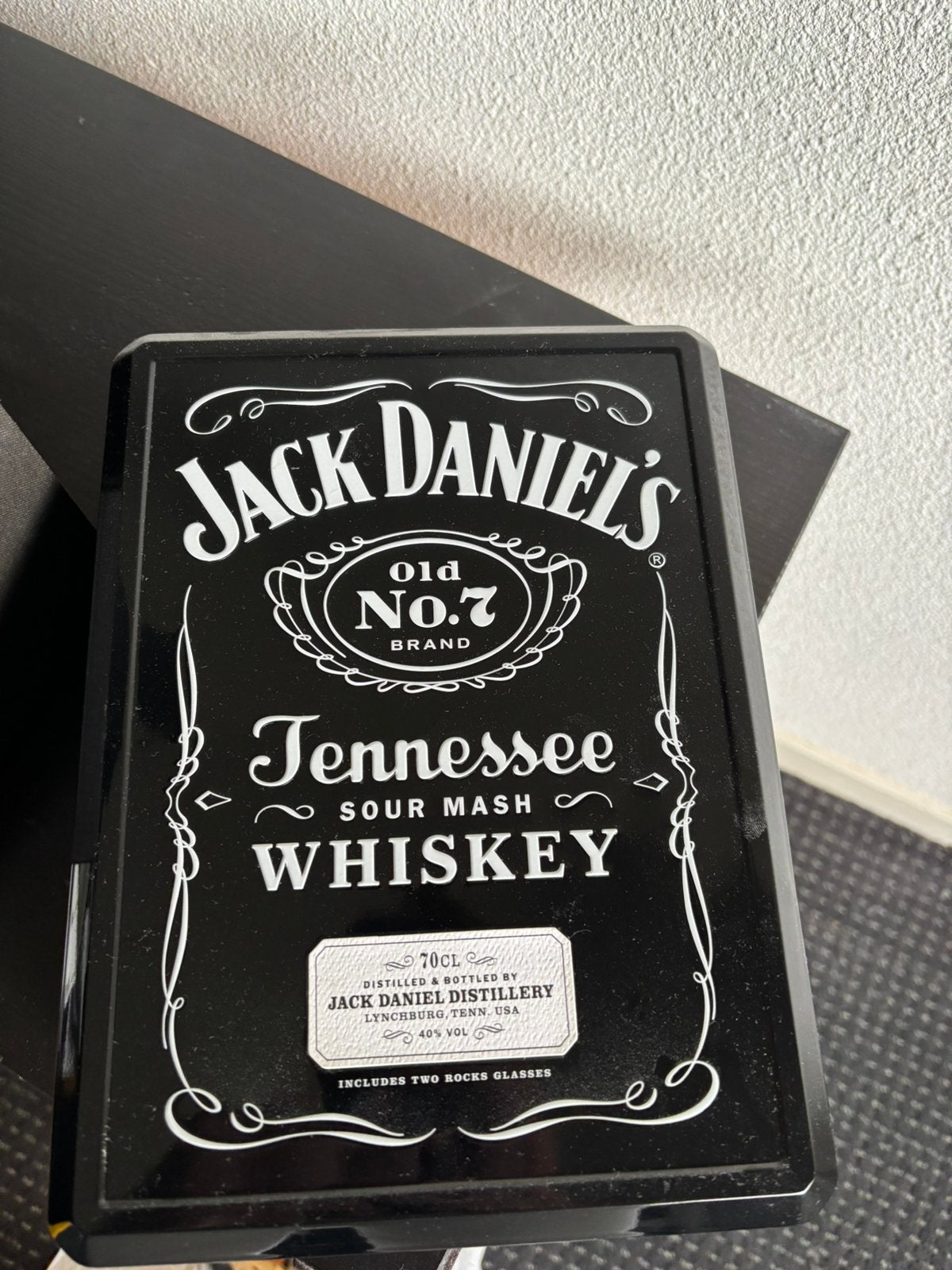 Jack Daniels kistje met 2 glazen., Ophalen, Zo goed als nieuw