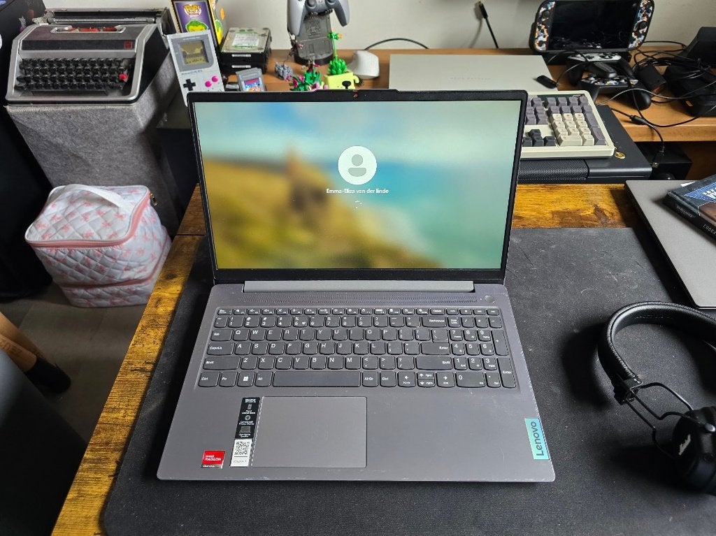 Lenovo IdeaPad Slim 3 15AMN8 | Ryzen 5 | 8GB | 512GB SSD, Computers en Software, Gebruikt, 2 tot 3 Ghz, 15 inch, Ophalen of Verzenden