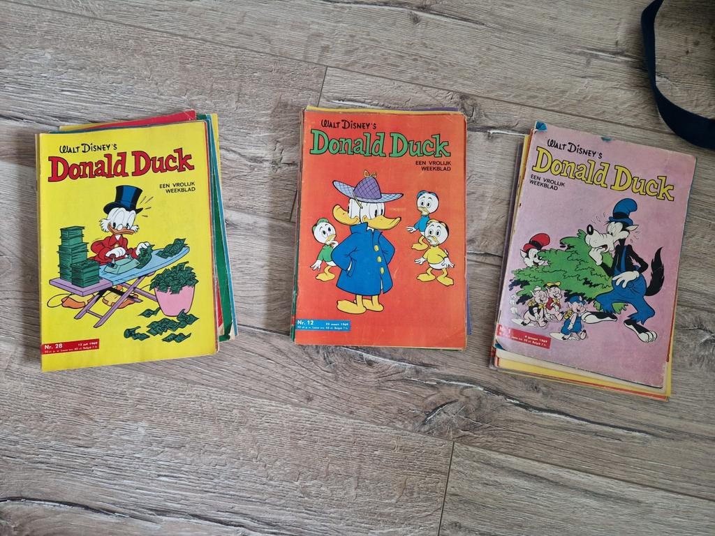 35 Donald Ducks uit 1969, Gelezen, Europa, Ophalen of Verzenden, Meerdere comics