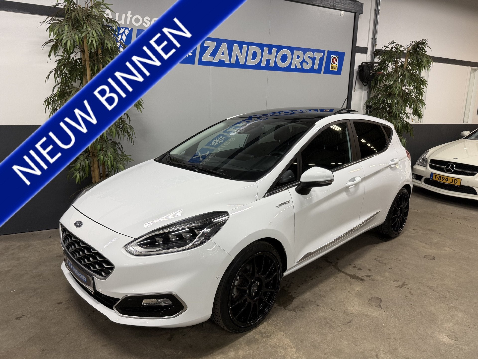 Ford Fiesta 1.0 EcoBoost Hybrid Vignale // Pano // Vol Led, Voorwielaandrijving, Gebruikt, Euro 6, Leder