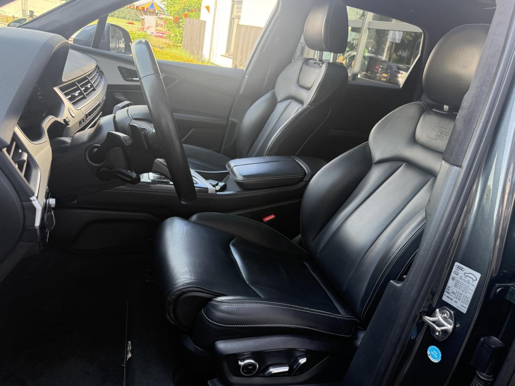 Audi Q7 3.0 TDI e-tron Quattro LUCHTV/PANO/HEAD-UP *ALL-IN P, Automaat, 12 maanden, Gebruikt, Automatische klimaatregeling