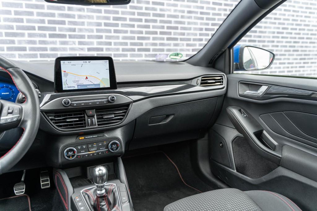 Ford Focus 1.0 EcoBoost 155 Hybrid ST Line X Business | Pano, Gebruikt, Blauw, Origineel Nederlands, 3 cilinders