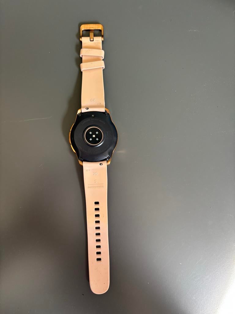 Samsung Galaxy Watch ADE9 - Roségoud met Roze Bandje, Sieraden, Tassen en Uiterlijk, Smartwatches, Ophalen of Verzenden, Android