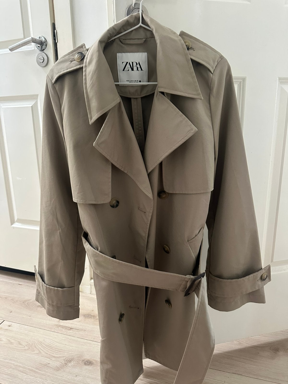 Trenchcoat, Kleding | Dames, Ophalen of Verzenden, Zo goed als nieuw, Beige