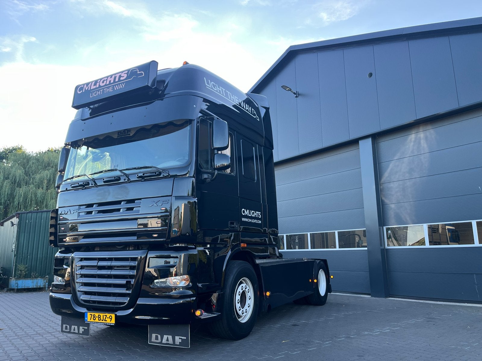 DAF XF 105 460 show truck, smoke switch, uitlaat klep, Auto's, Achterwielaandrijving, 460 pk, Zwart, Bedrijf
