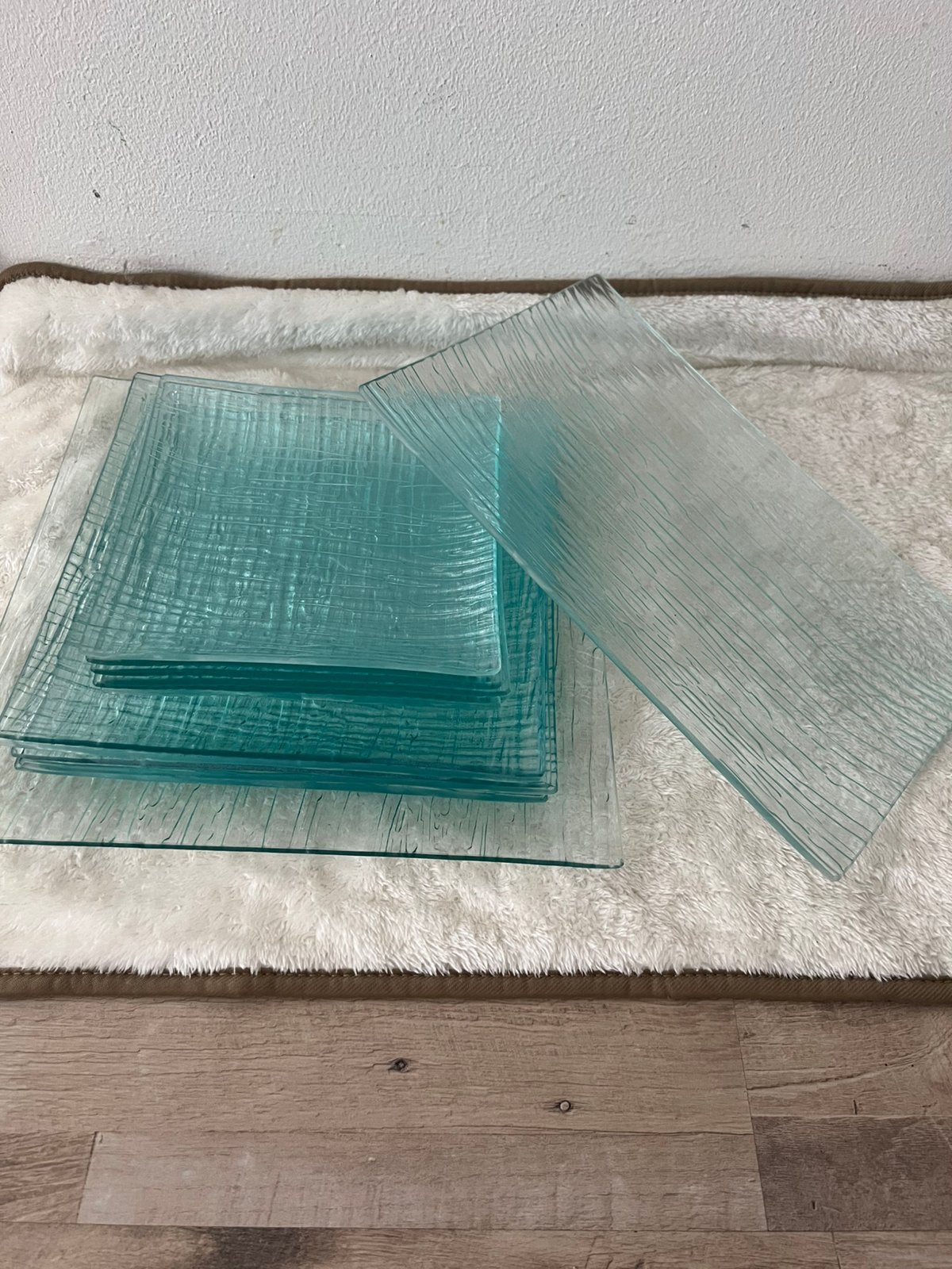 Groene kleur glazen servies, Huis en Inrichting, Ophalen of Verzenden, Zo goed als nieuw, Overige merken, Groen