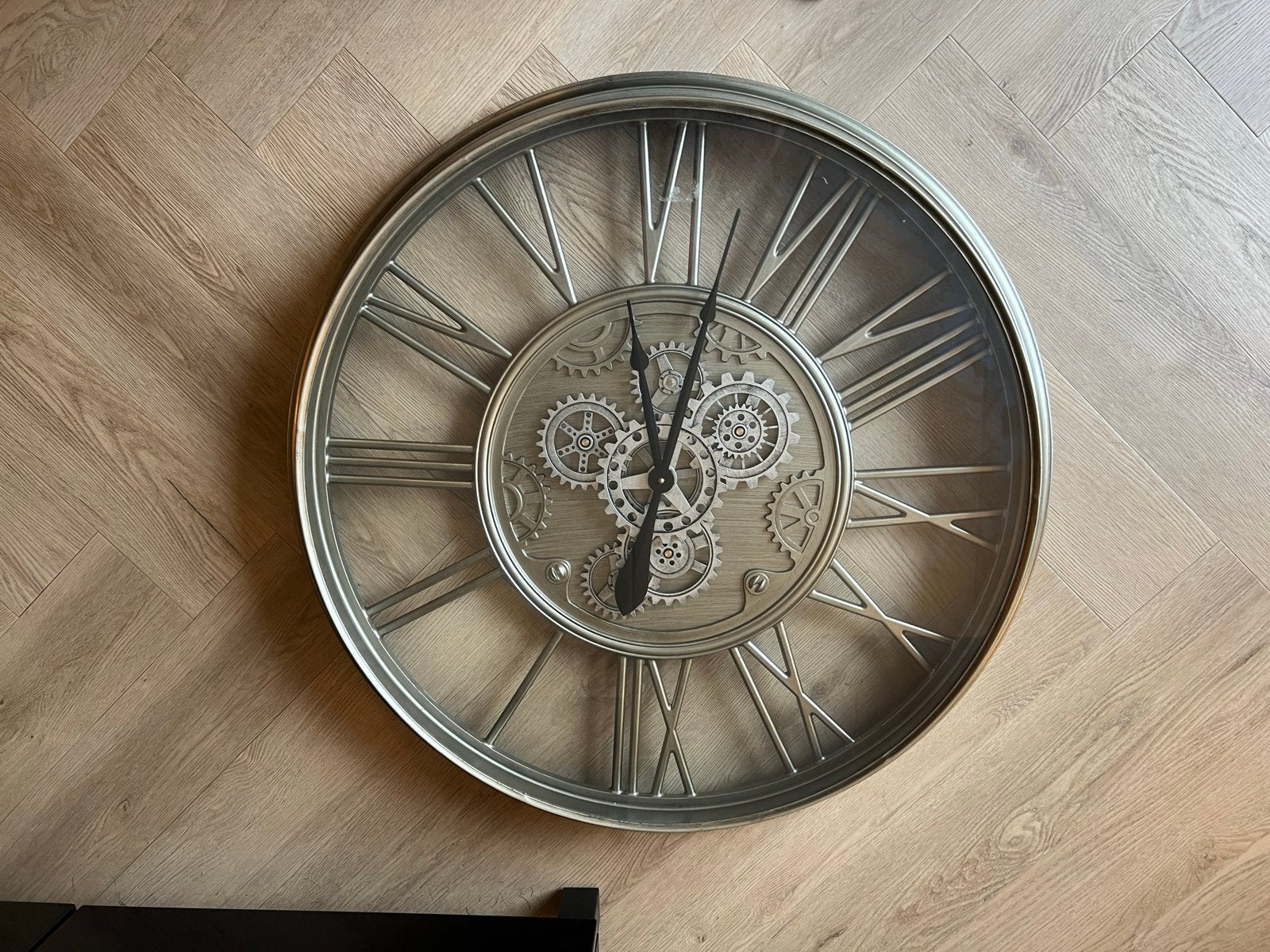 Grote industriële wandklok 86 cm – met tandwielen, Ophalen, Wandklok, Zichtbaar uurwerk, Analoog