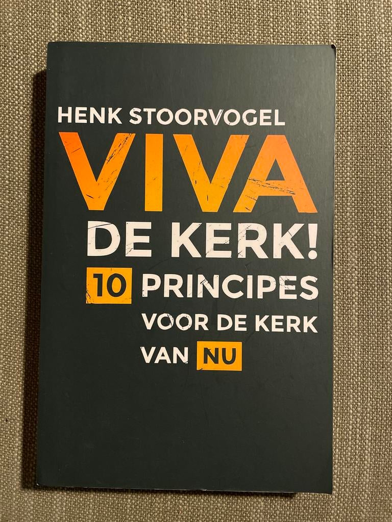 Henk Stoorvogel - Viva de kerk!, Christendom | Protestants, Ophalen of Verzenden, Zo goed als nieuw, Henk Stoorvogel