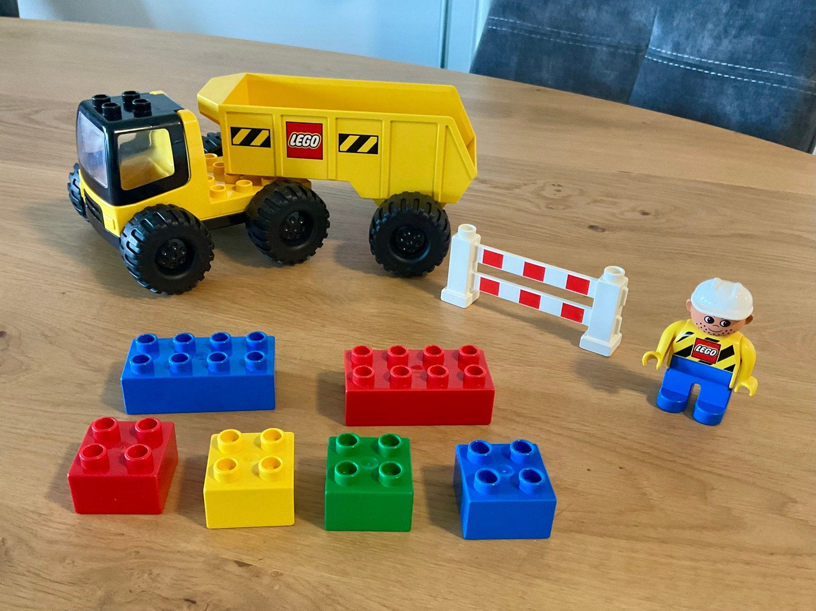 Duplo : Wegwerkers Truck met grote wielen en kiepbak, Ophalen, Gebruikt, Duplo