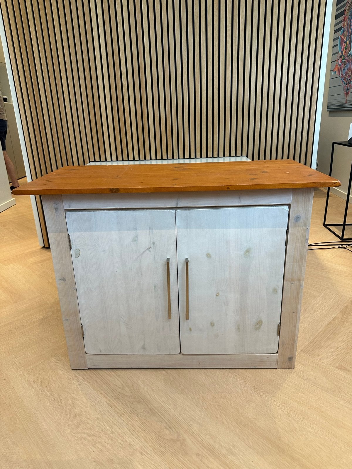 Houten kastje, licht gebeitst, gratis af te halen, Huis en Inrichting, Kasten | Overige, Ophalen, Gebruikt